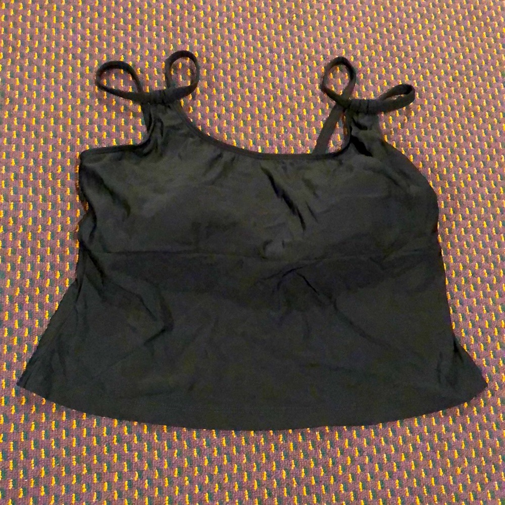 NWOT women’s black tankini top